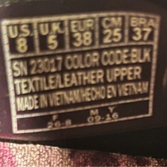 Skechers Women's Black and Gray Sneakers Size 8 - Picture 4 of 4